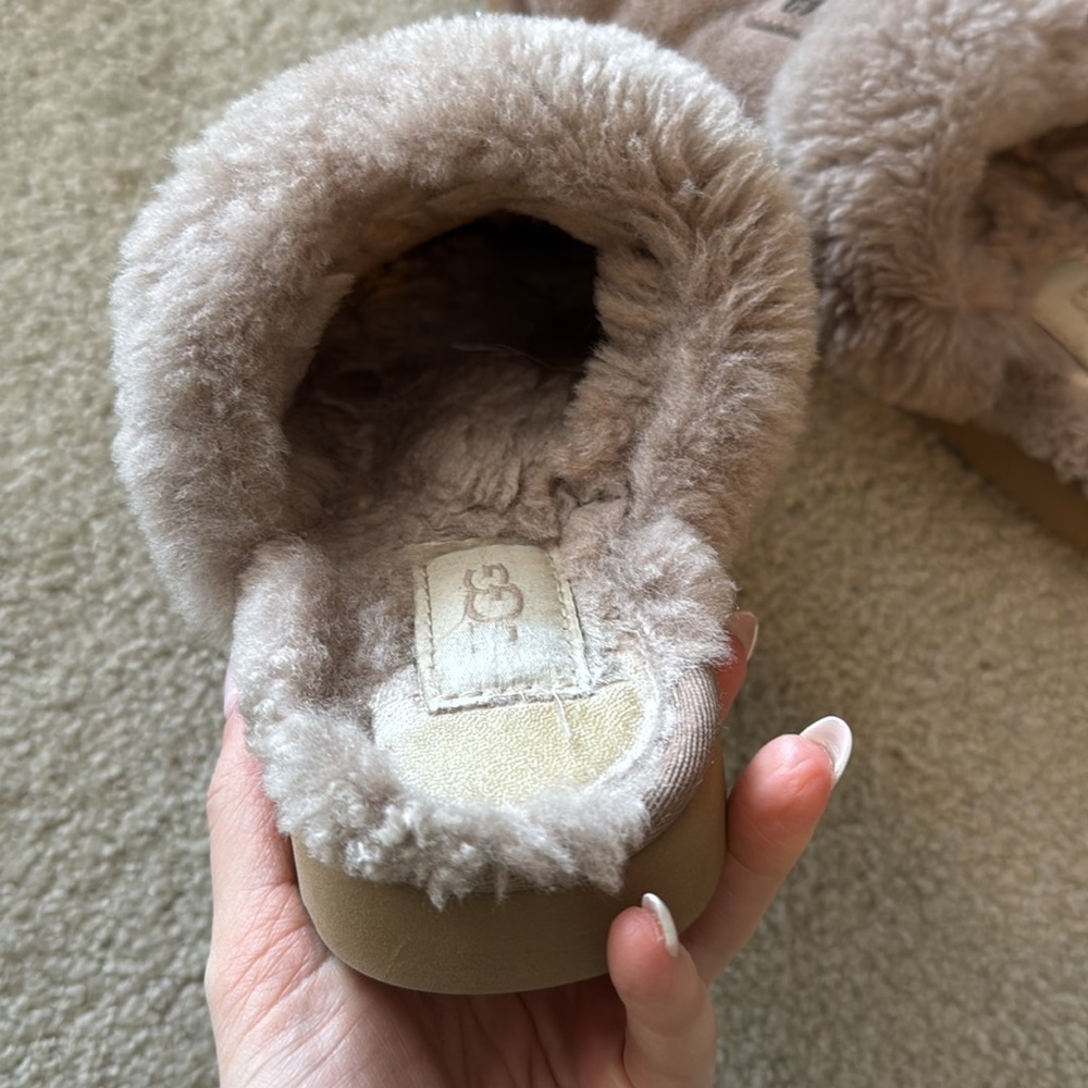 Ugg Slippers - Picture 3 of 5